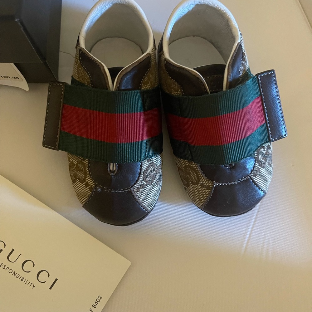 Size 16 baby Gucci shoes ! Great condition